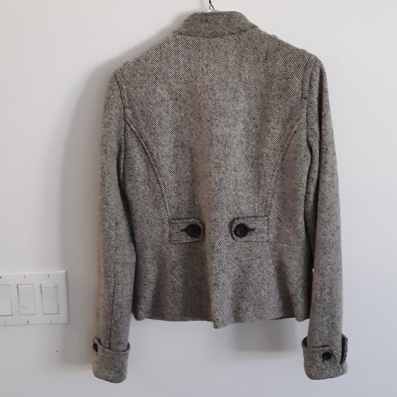 Coat - Picture 3 of 4